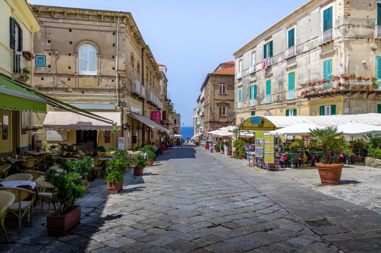 B&B The Sea - Family Rooms - Free Parking Tropea Εξωτερικό φωτογραφία